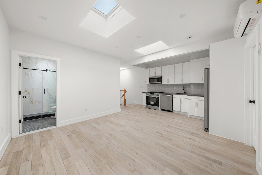 355 East 51st Street – For Sale photo 10