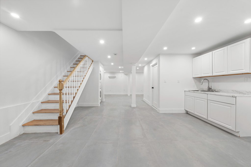 355 East 51st Street – For Sale photo 14