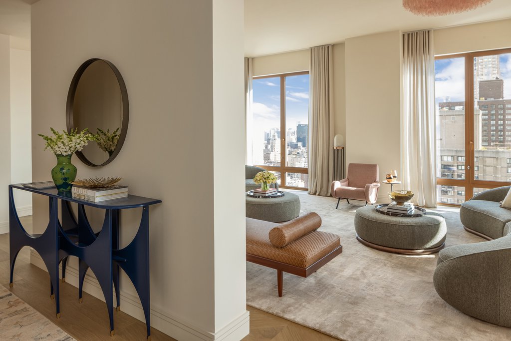 201 East 74th Street, Unit FLOOR26 photo 3
