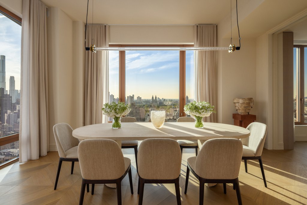 201 East 74th Street, Unit FLOOR26 photo 4