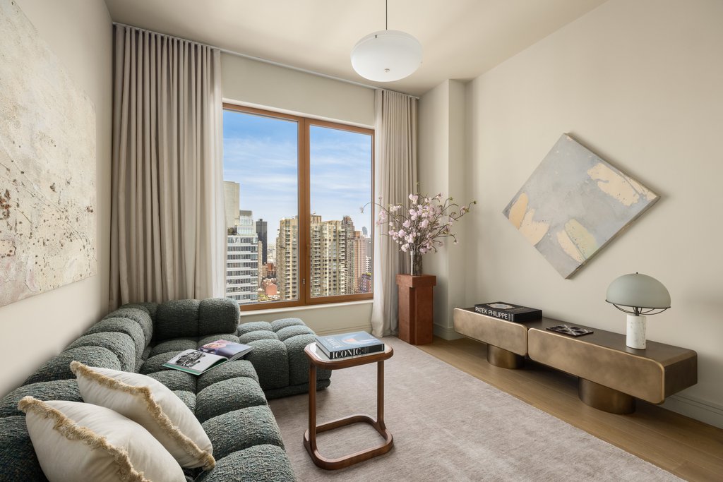 201 East 74th Street, Unit FLOOR26 photo 12