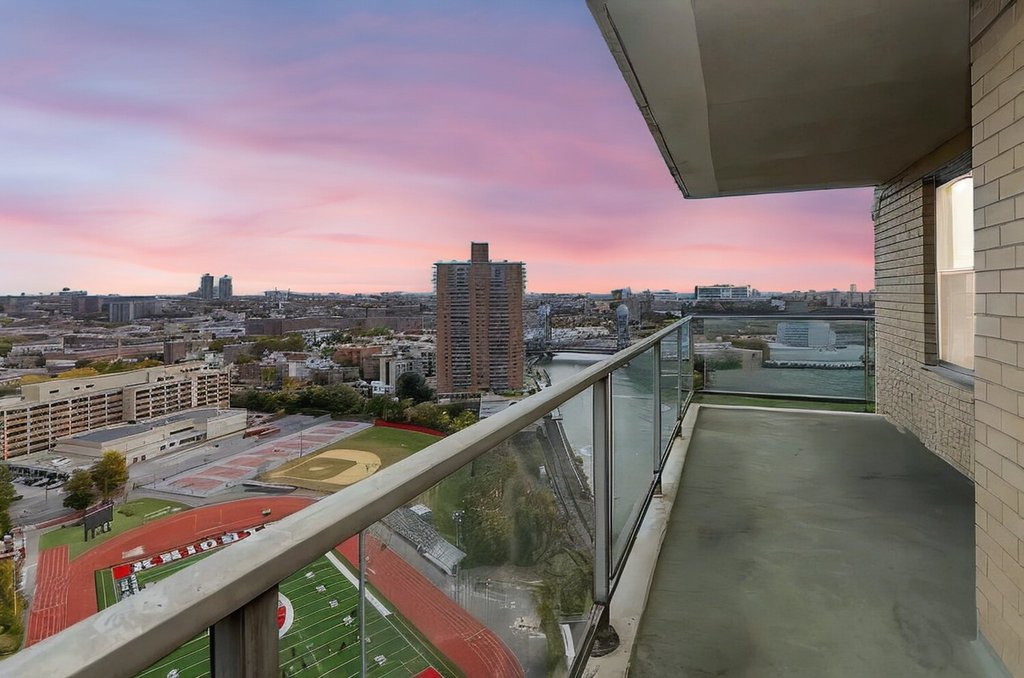 2500 Johnson avenue, Unit 20C photo 2