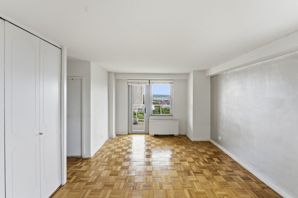 2500 Johnson avenue, Unit 20C photo 11