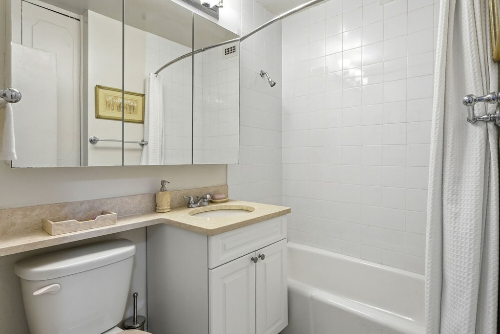 2500 Johnson avenue, Unit 20C photo 15