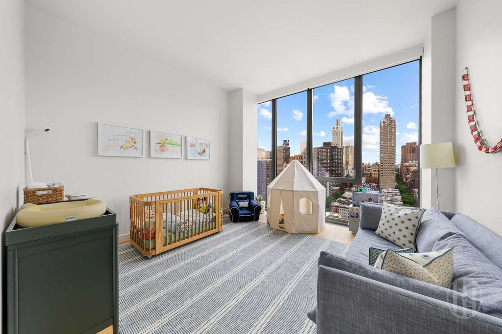 360 East 89th Street, Unit 22A photo 9