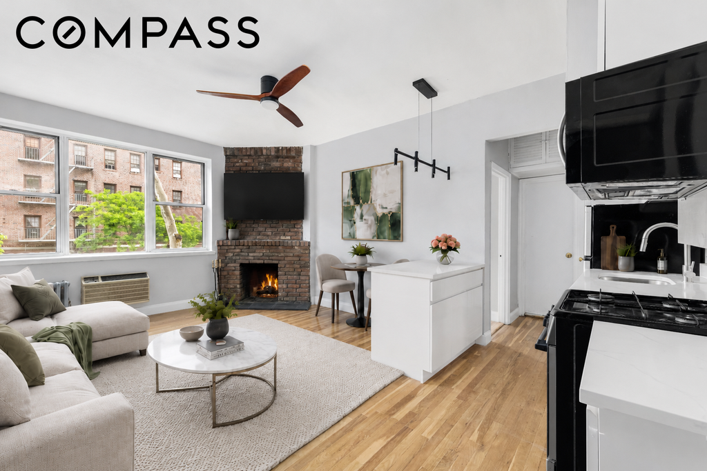 459 Hudson Street, Unit 2A