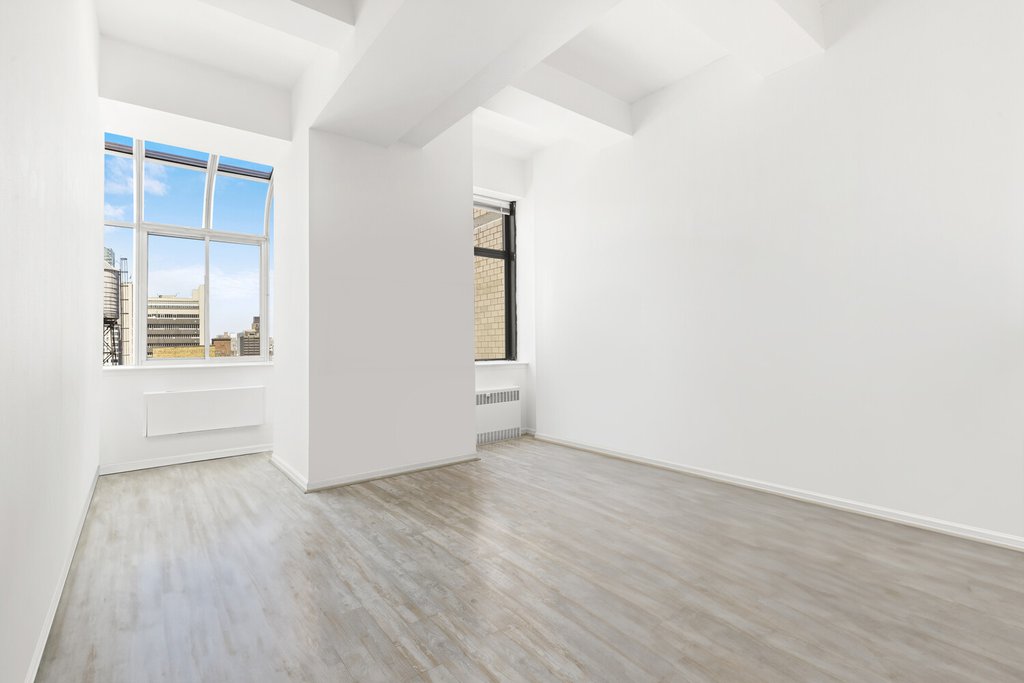 310 East 46th Street, Unit 18G photo 4