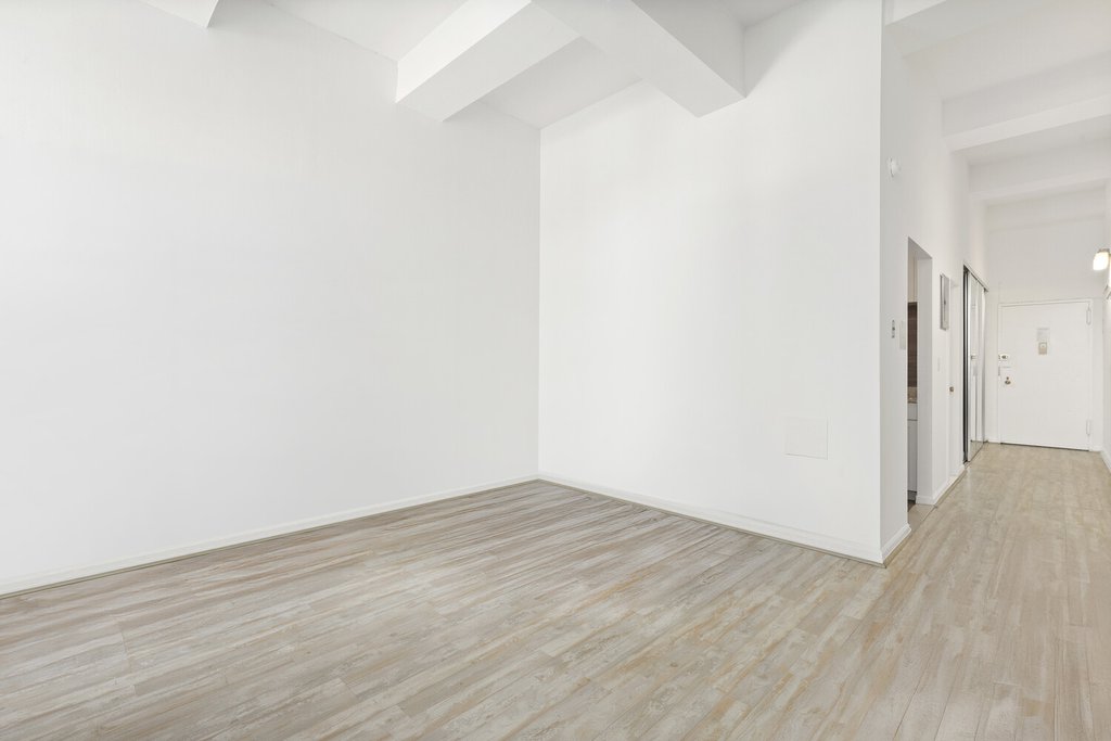 310 East 46th Street, Unit 18G photo 5