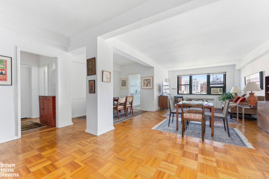 11 Riverside Drive, Unit 9CW