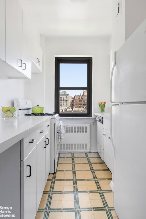 11 Riverside Drive, Unit 9CW photo 6