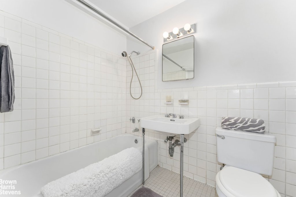 11 Riverside Drive, Unit 9CW photo 7