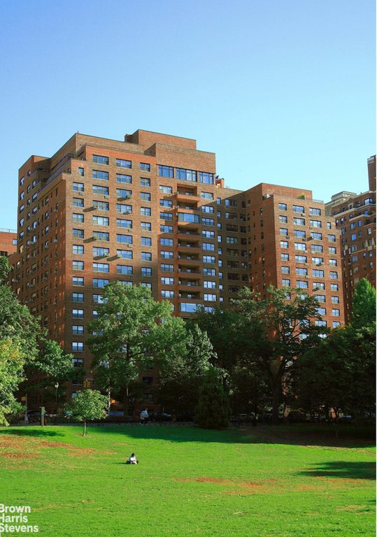 11 Riverside Drive, Unit 9CW photo 13