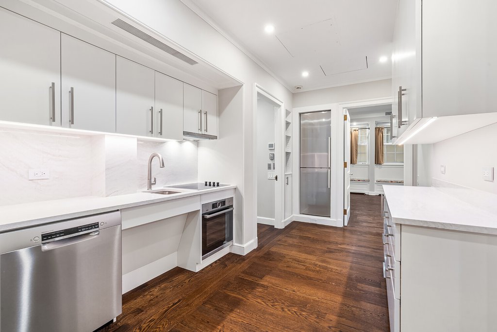 635 Park Avenue, Unit MAISONETTE photo 4
