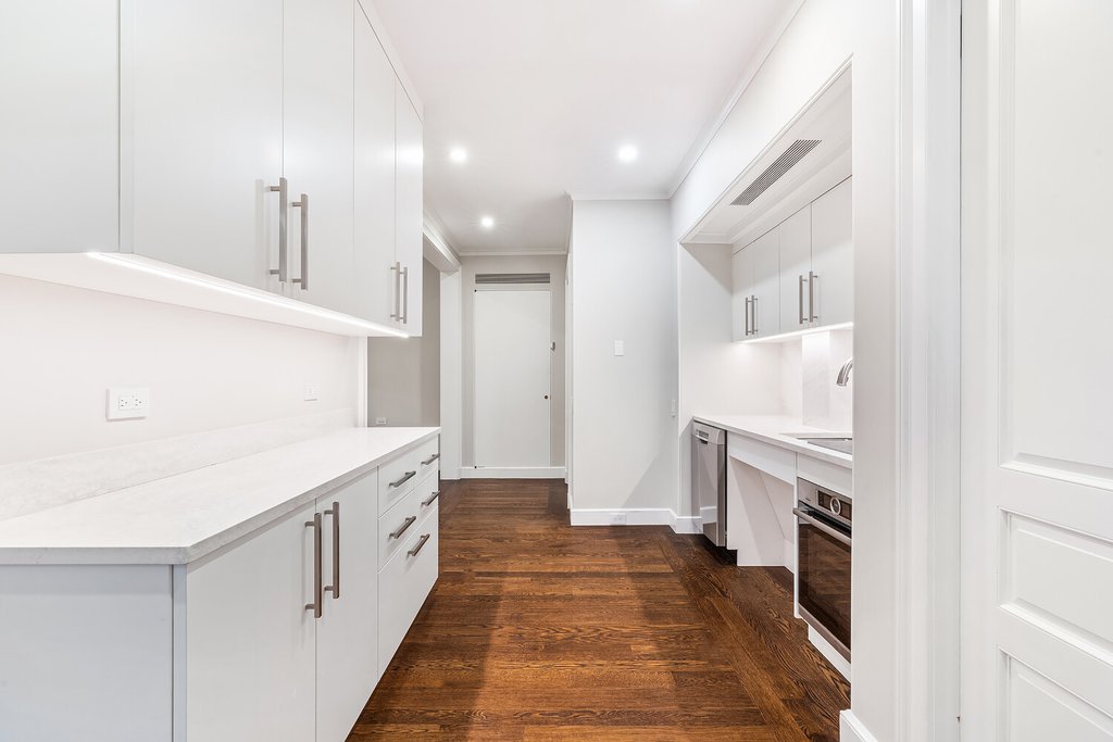 635 Park Avenue, Unit MAISONETTE photo 5