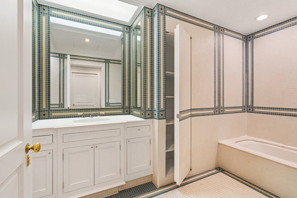 635 Park Avenue, Unit MAISONETTE photo 13