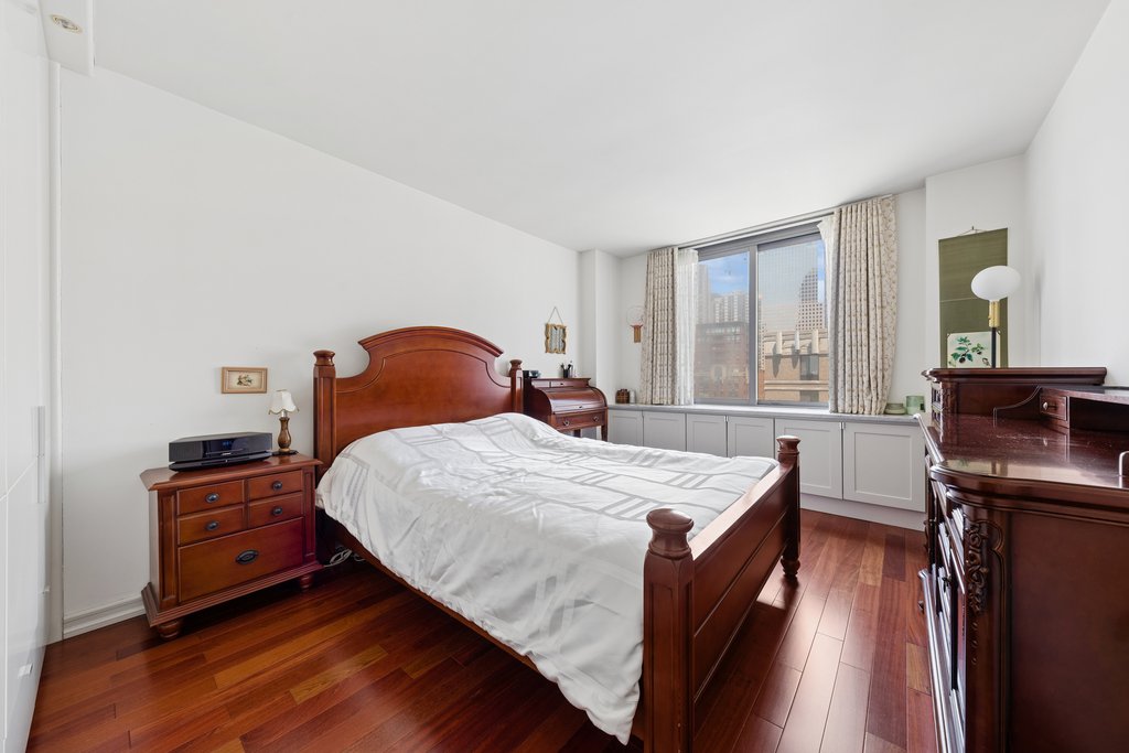 2 South End Avenue, Unit 9C photo 6