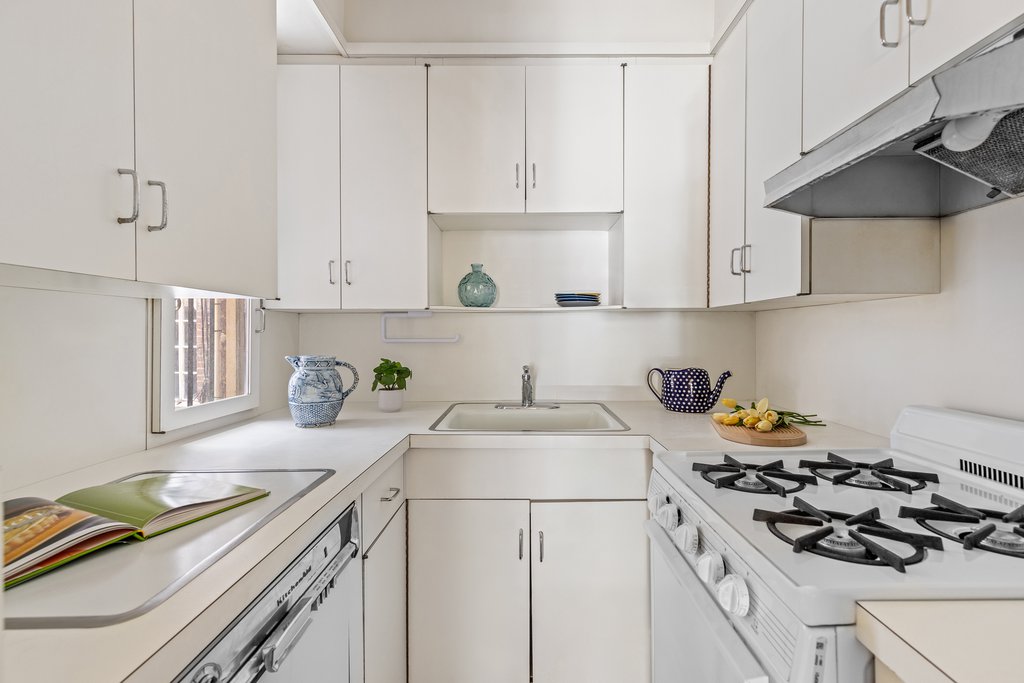 519 East 86th Street, Unit 1A photo 10