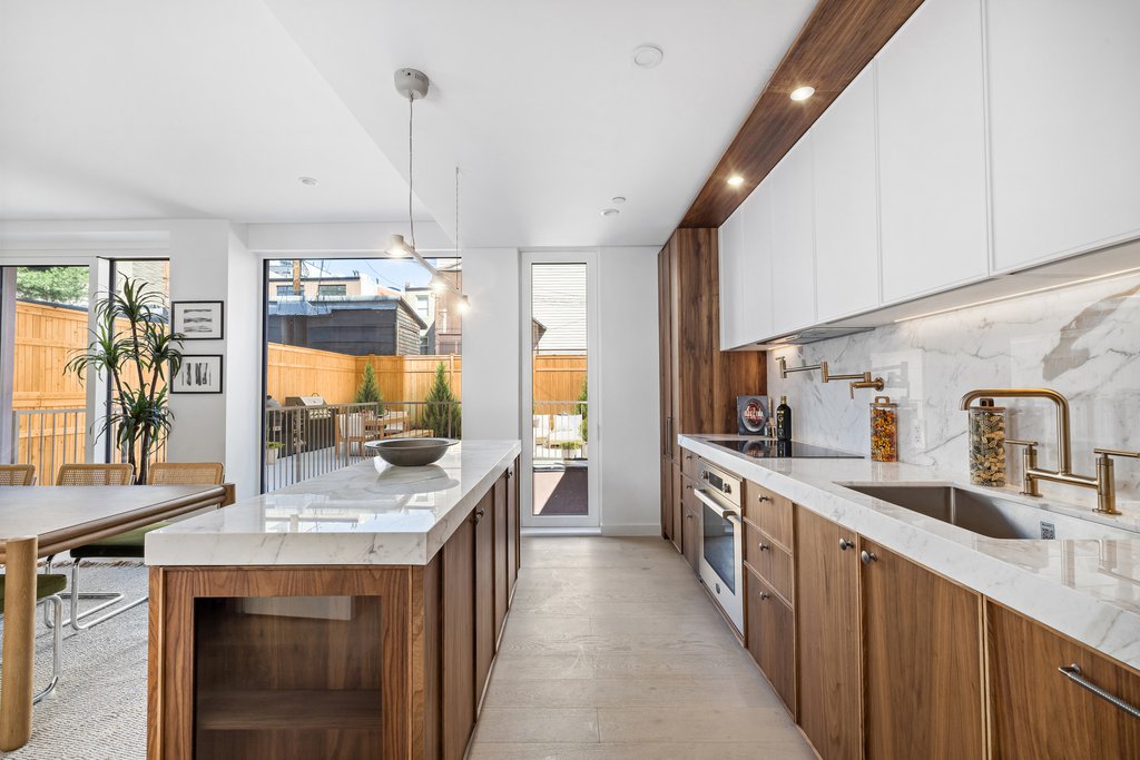 109 Devoe Street, Unit GARDEN2