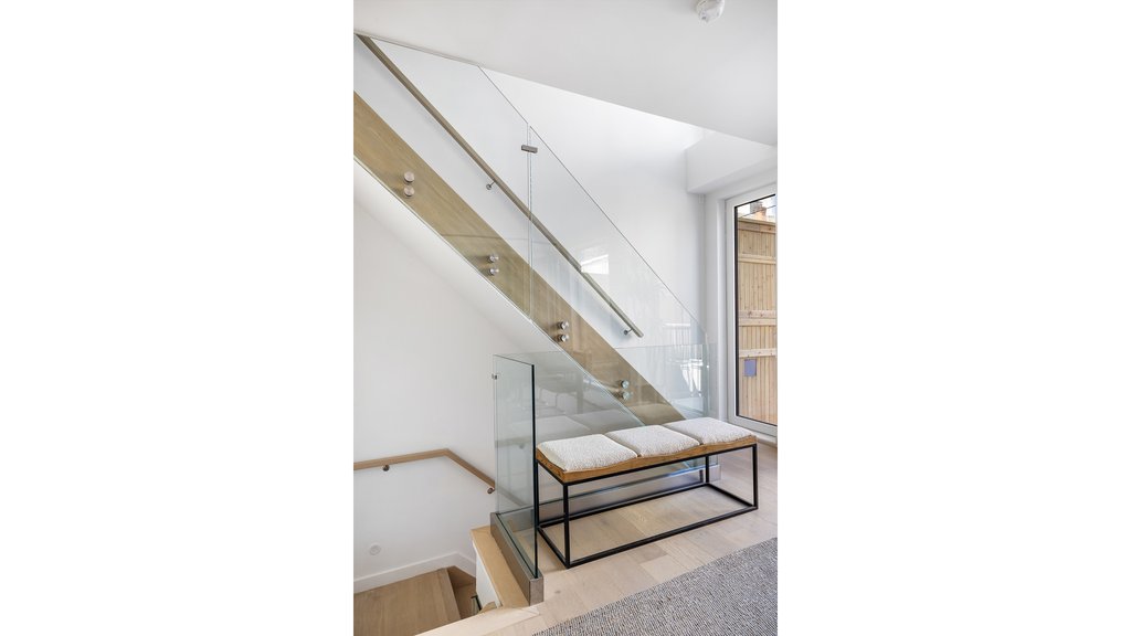 109 Devoe Street, Unit GARDEN2 photo 4
