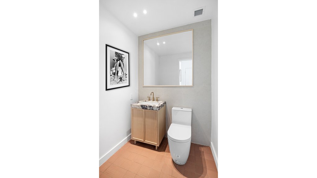 109 Devoe Street, Unit GARDEN2 photo 5