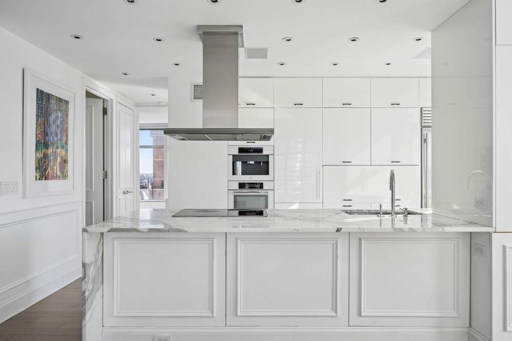 250 East 54th Street, Unit 36D photo 4