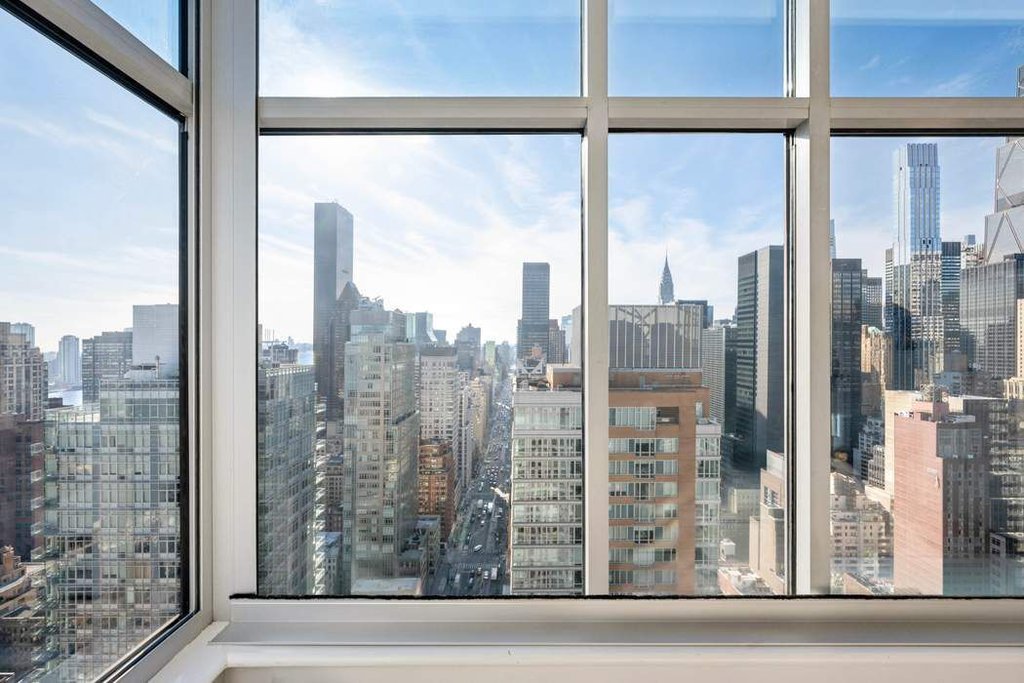 250 East 54th Street, Unit 36D photo 9