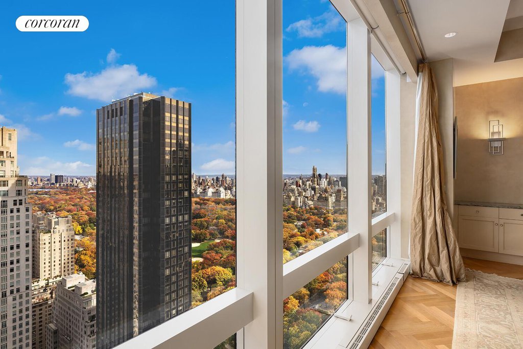 25 Columbus Circle, Unit 61G photo 2