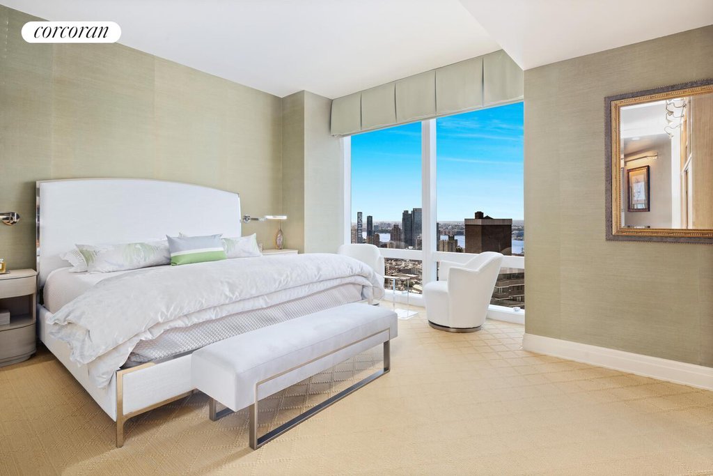25 Columbus Circle, Unit 61G photo 8
