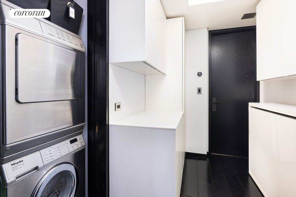 279 Central Park West, Unit 8B photo 15