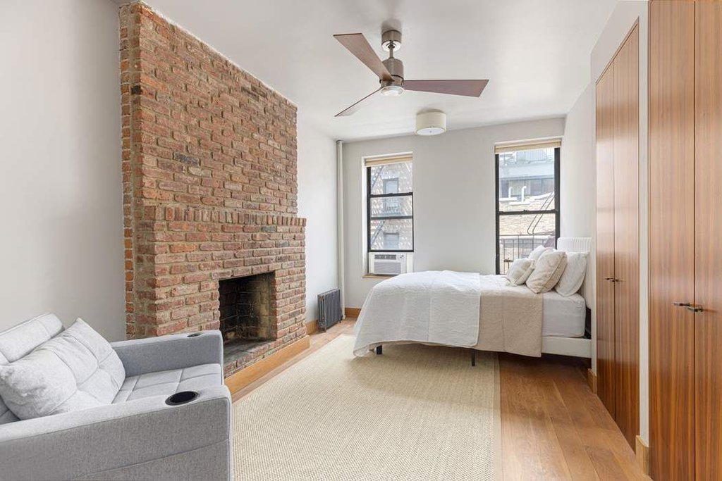 22 Cornelia Street, Unit 12