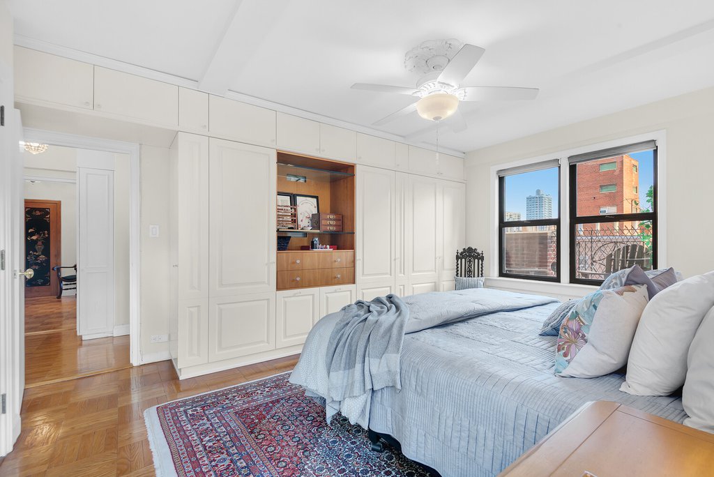 123 East 37th Street, Unit 14C photo 9