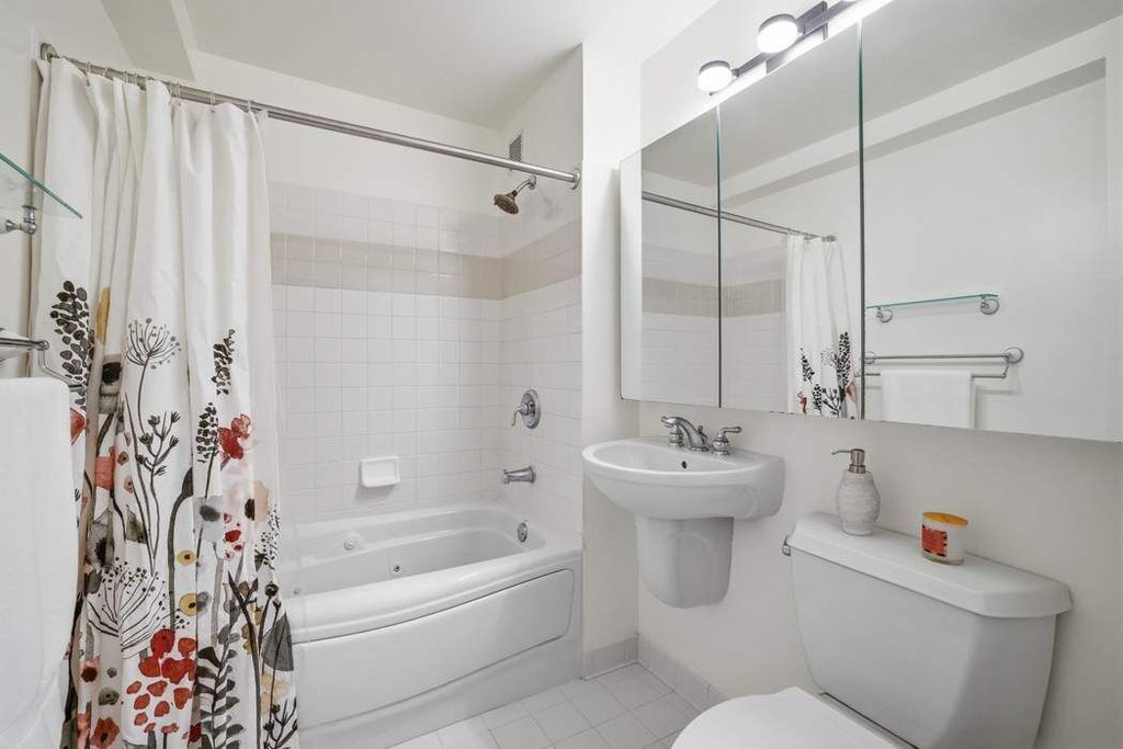 1400 Fifth Avenue, Unit 3L photo 6