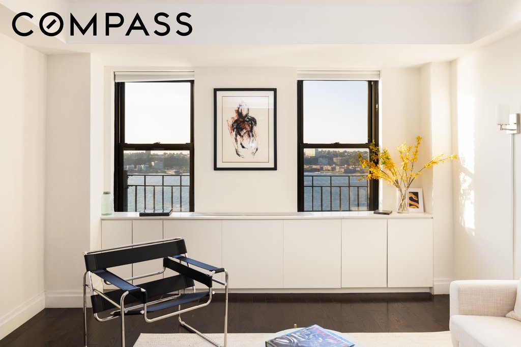 230 Riverside Drive, Unit 17D photo 5