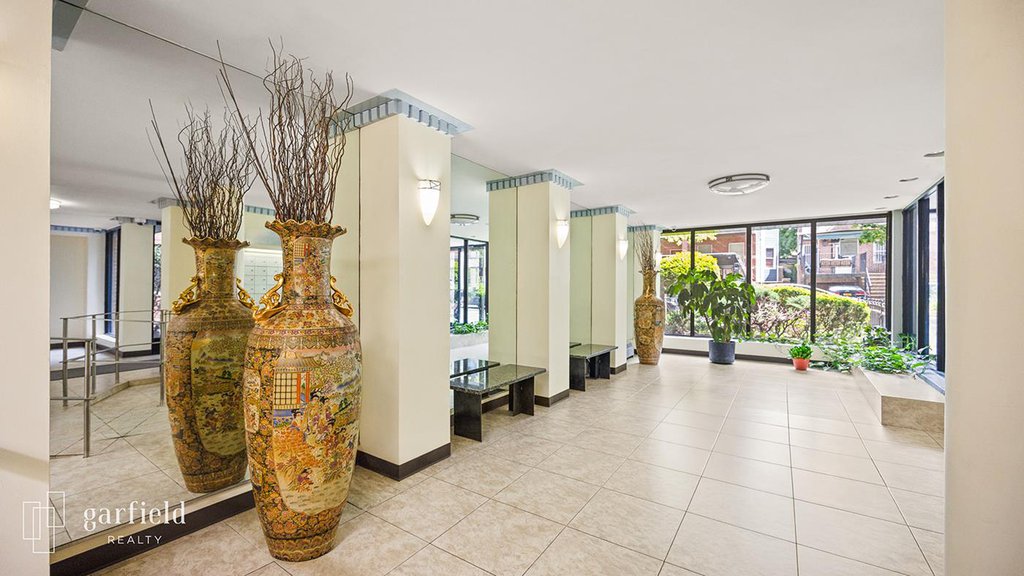 275 Webster Avenue, Unit 3F photo 9