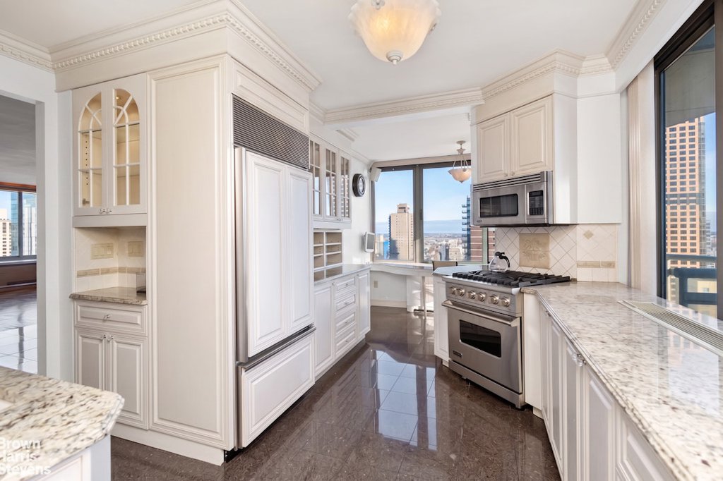 300 East 85th Street, Unit 2705 photo 7