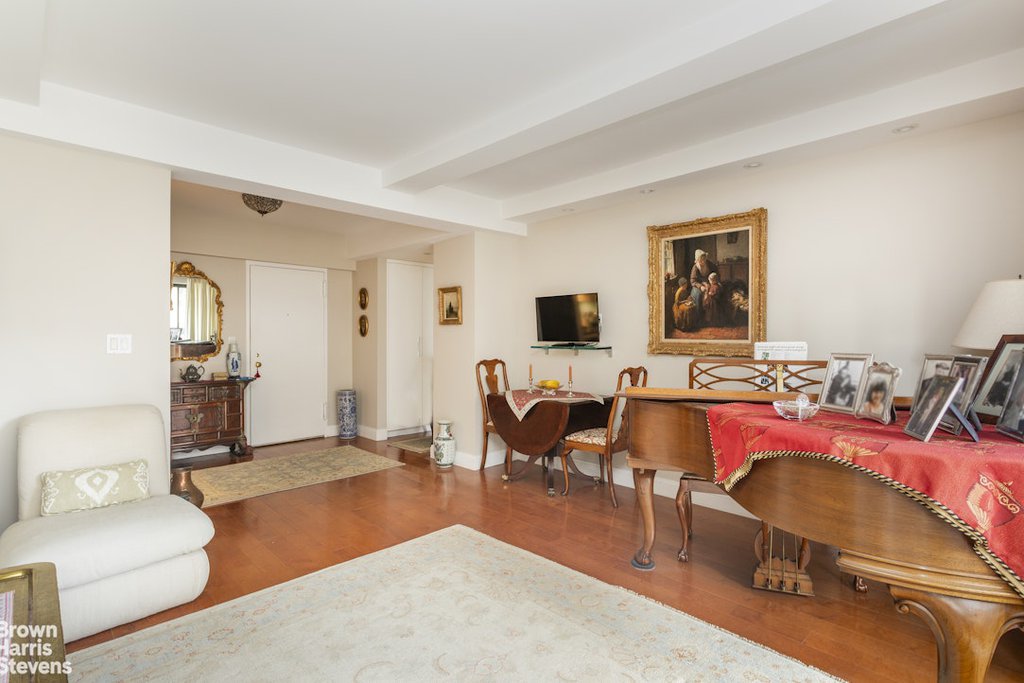750 Park Avenue, Unit 12B photo 3