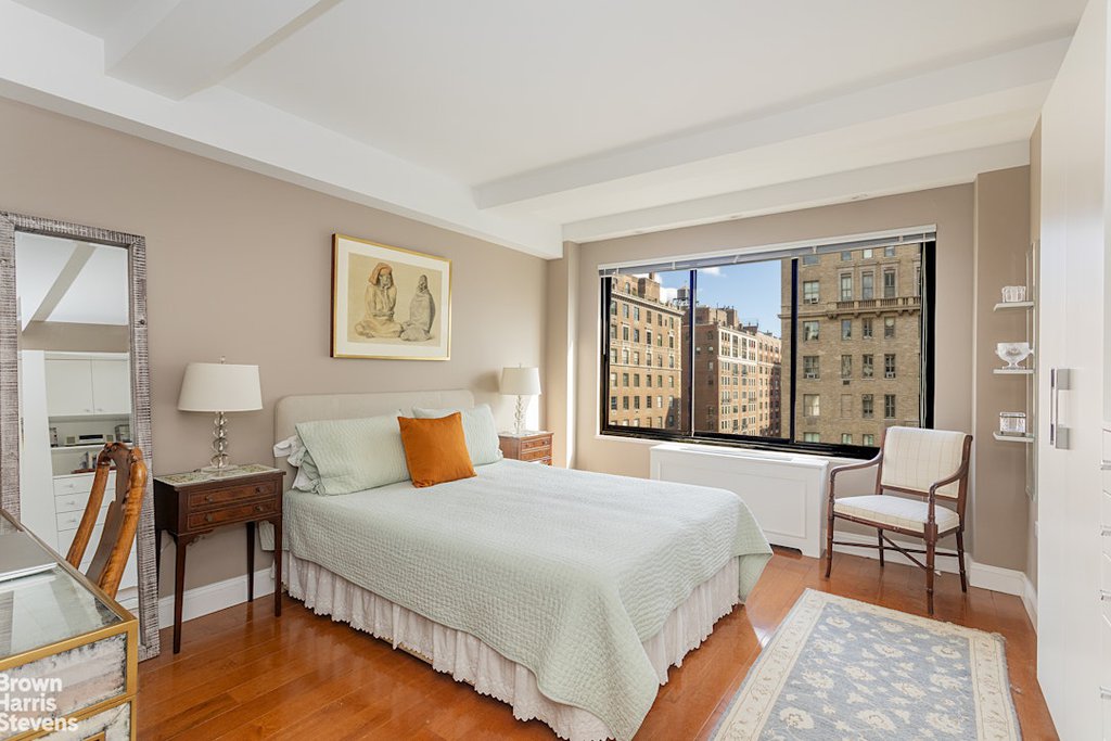 750 Park Avenue, Unit 12B photo 4