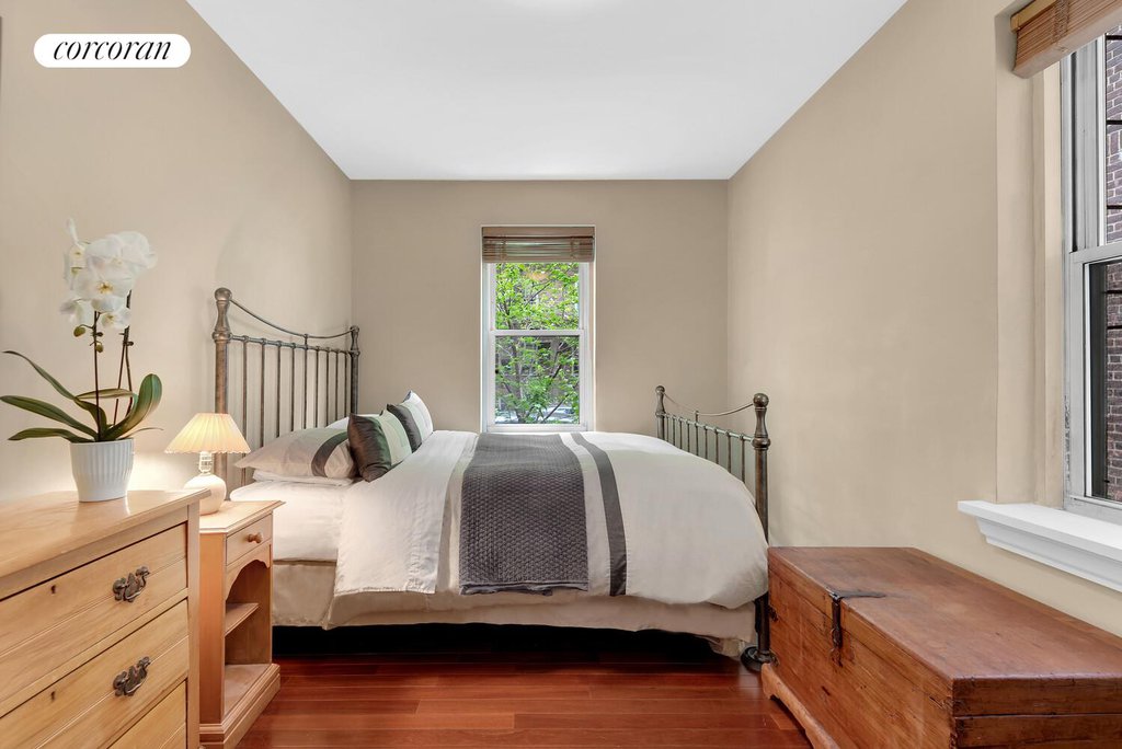525 East 89th Street, Unit 1E photo 7
