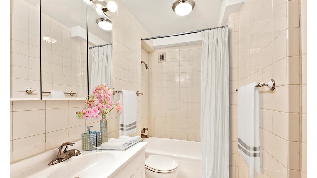 77 West 55th Street, Unit 12K photo 6