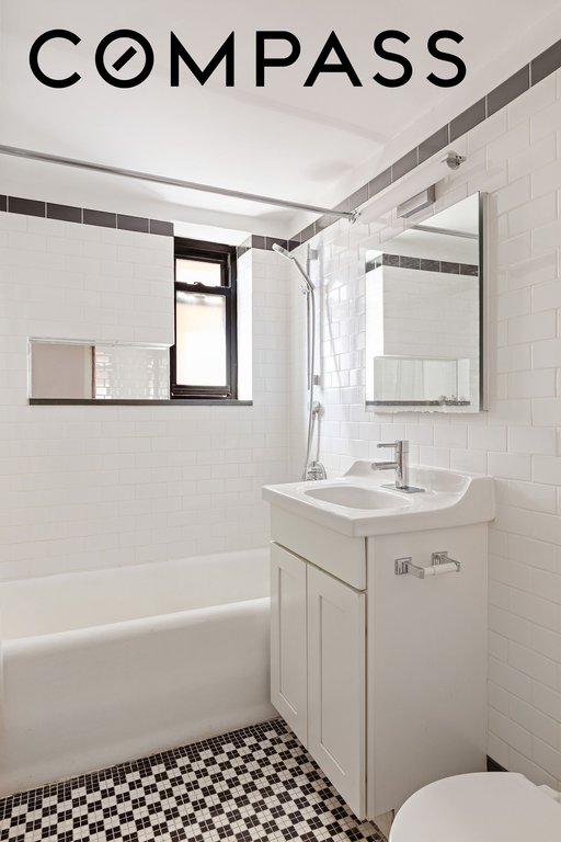410 West 24th Street, Unit 6B photo 6