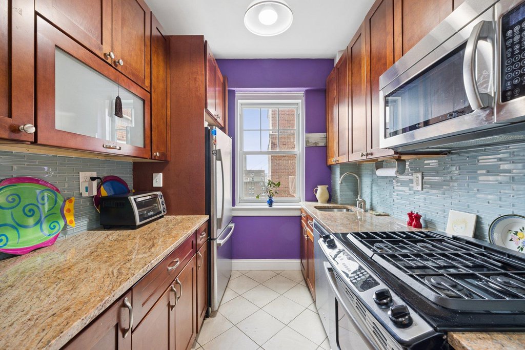 140 Cabrini Boulevard, Unit 103 photo 3