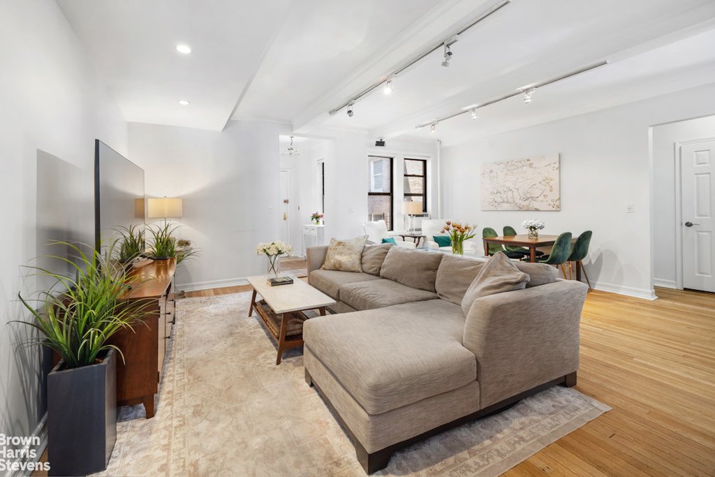 17 West 64th Street, Unit 8EF