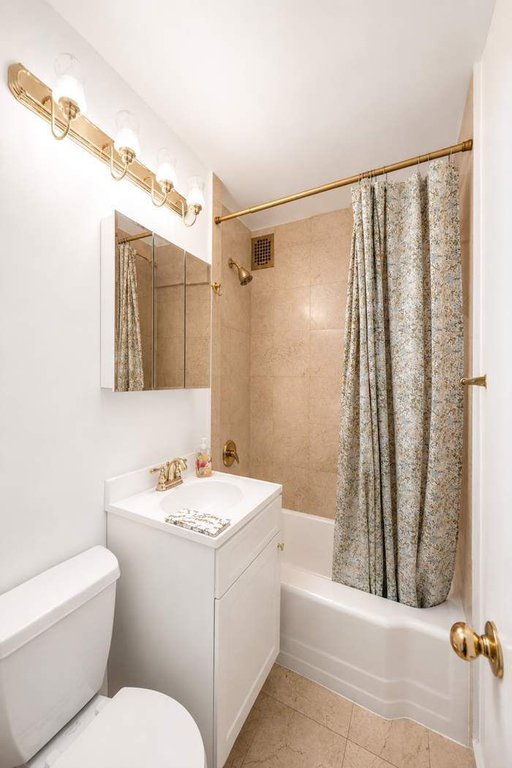 420 East 64th Street, Unit W9E photo 7