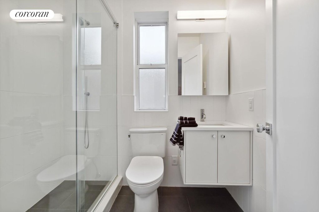 148-09 Northern Boulevard, Unit 3D photo 5