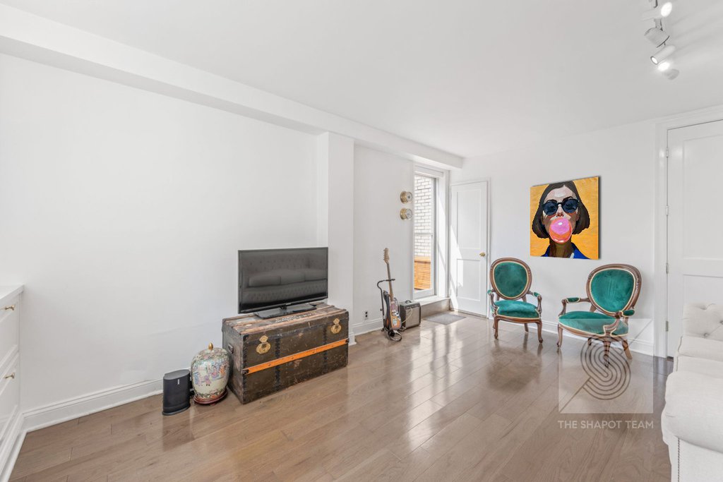 201 East 36th Street, Unit 19B photo 13