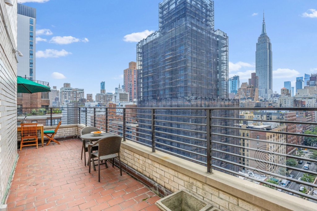 201 East 36th Street, Unit 19B photo 15