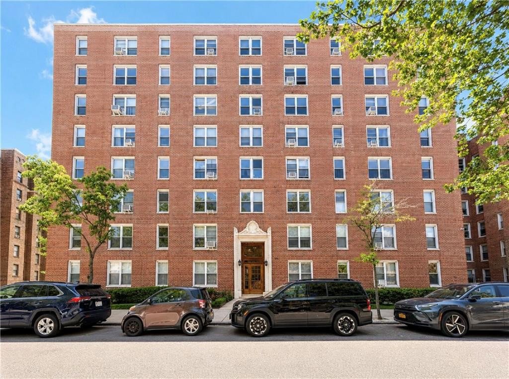 190 72nd Street, Unit 122