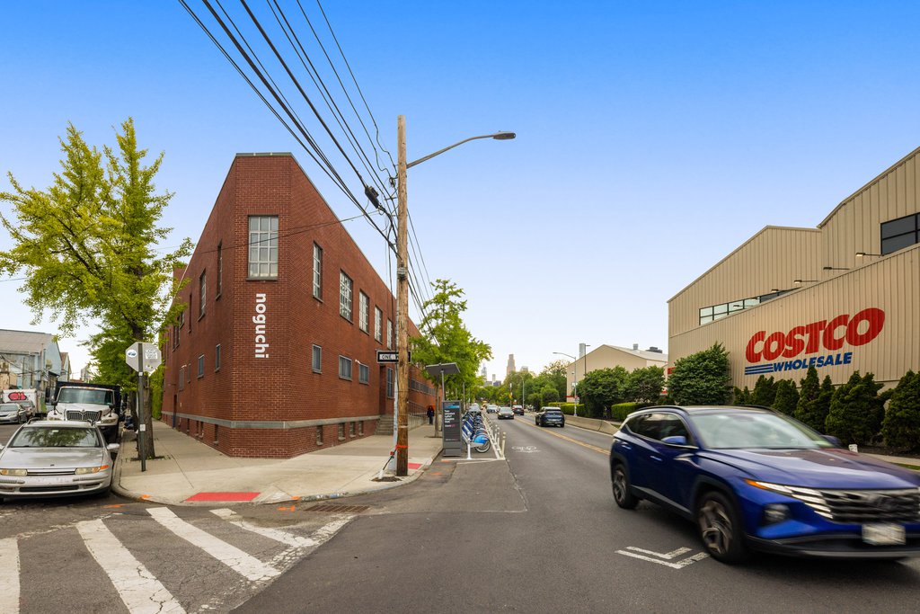 31-14 Crescent Street, Unit 2D photo 10
