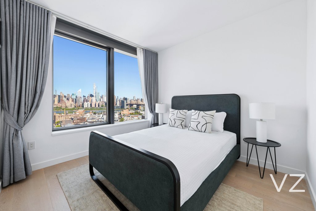 3 Court Square, Unit 2012 photo 3