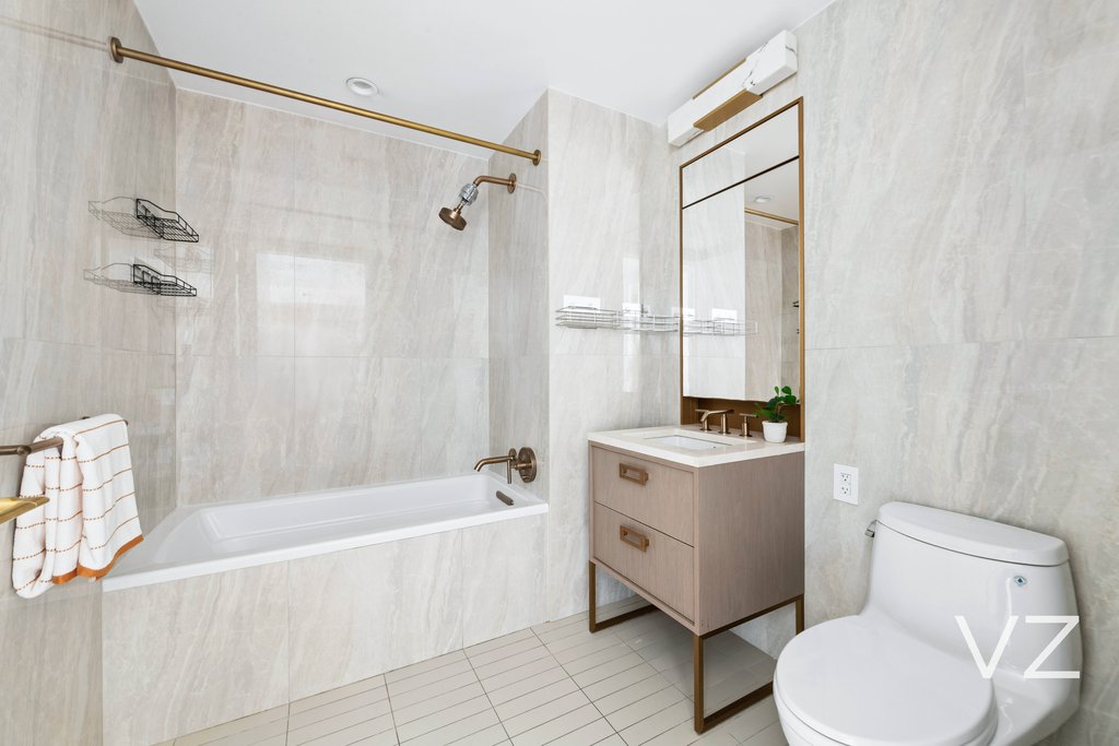 3 Court Square, Unit 2012 photo 5
